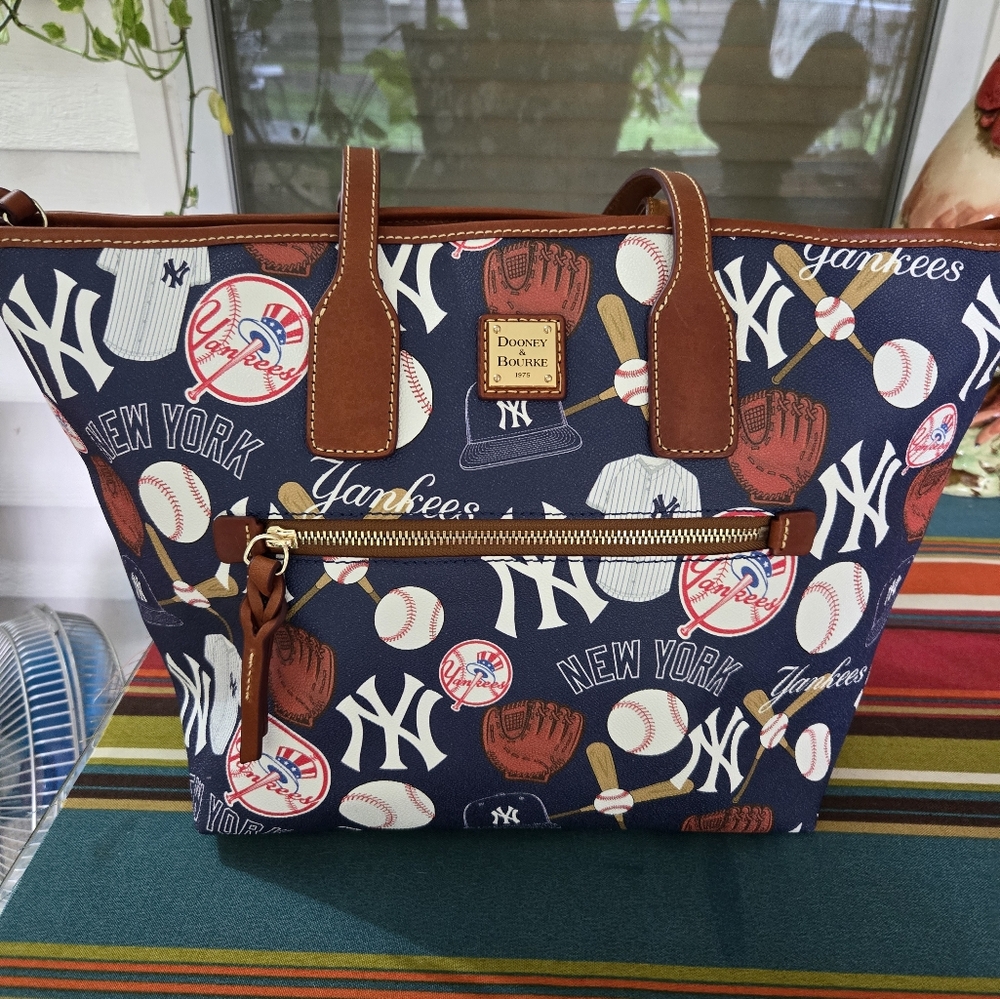 Dooney and Bourke Yankees MLB purse